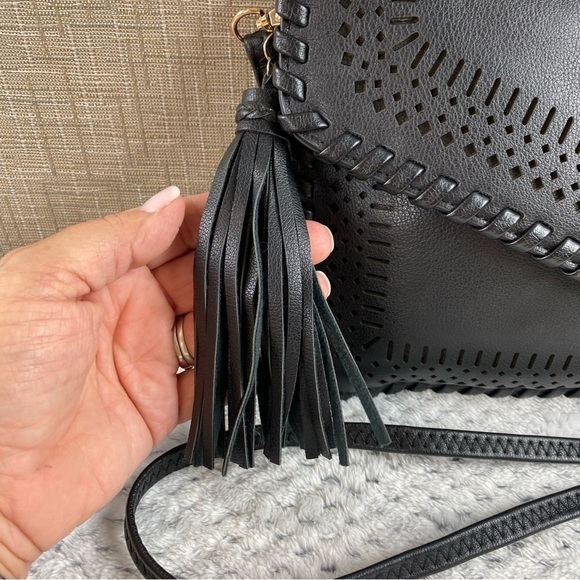 Unbranded Faux Leather Vegan Leather Black Envelope Perforated Clutch Crossbody - Picture 3 of 12